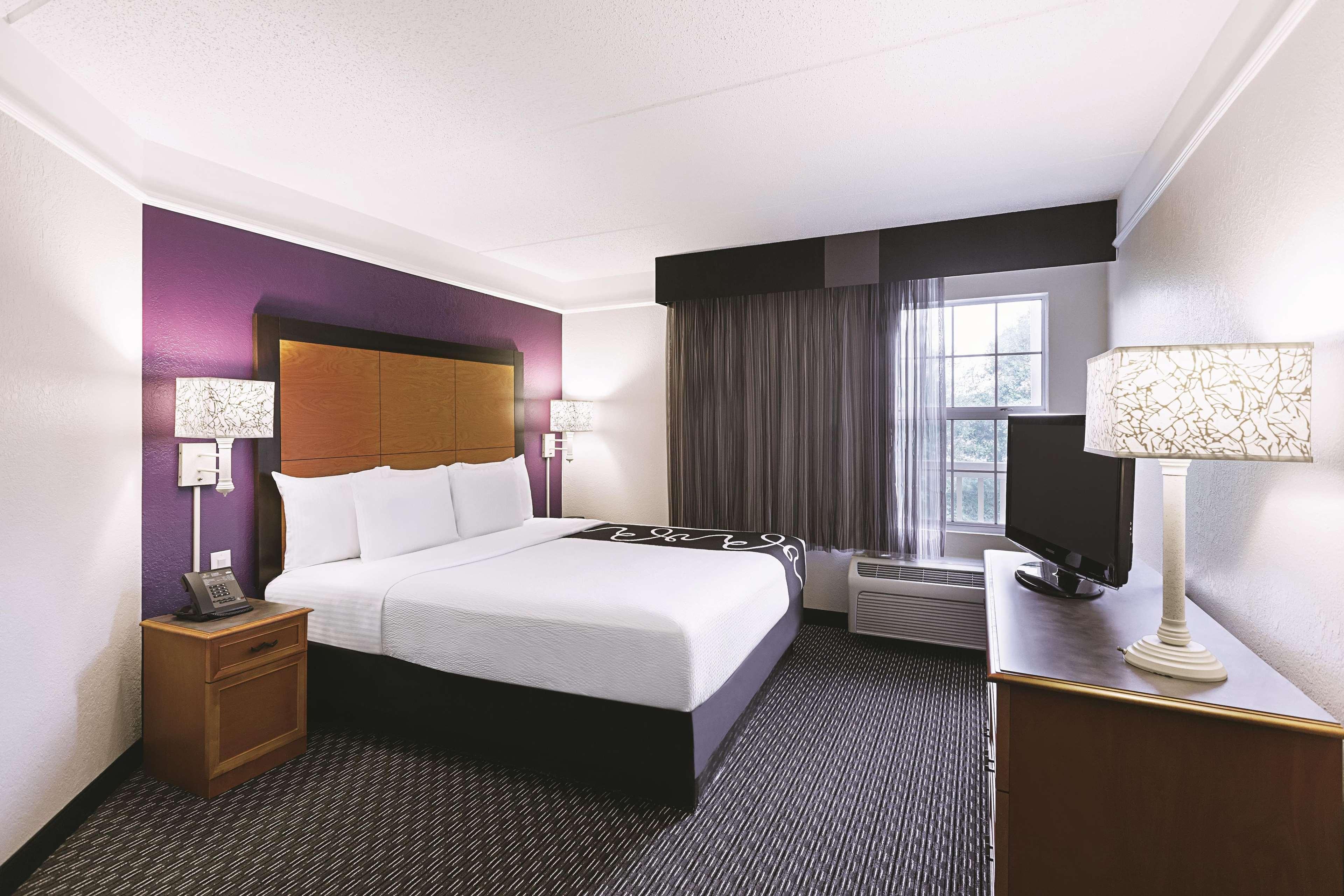 La Quinta By Wyndham Raleigh Durham Intl Ap Hotel 3*