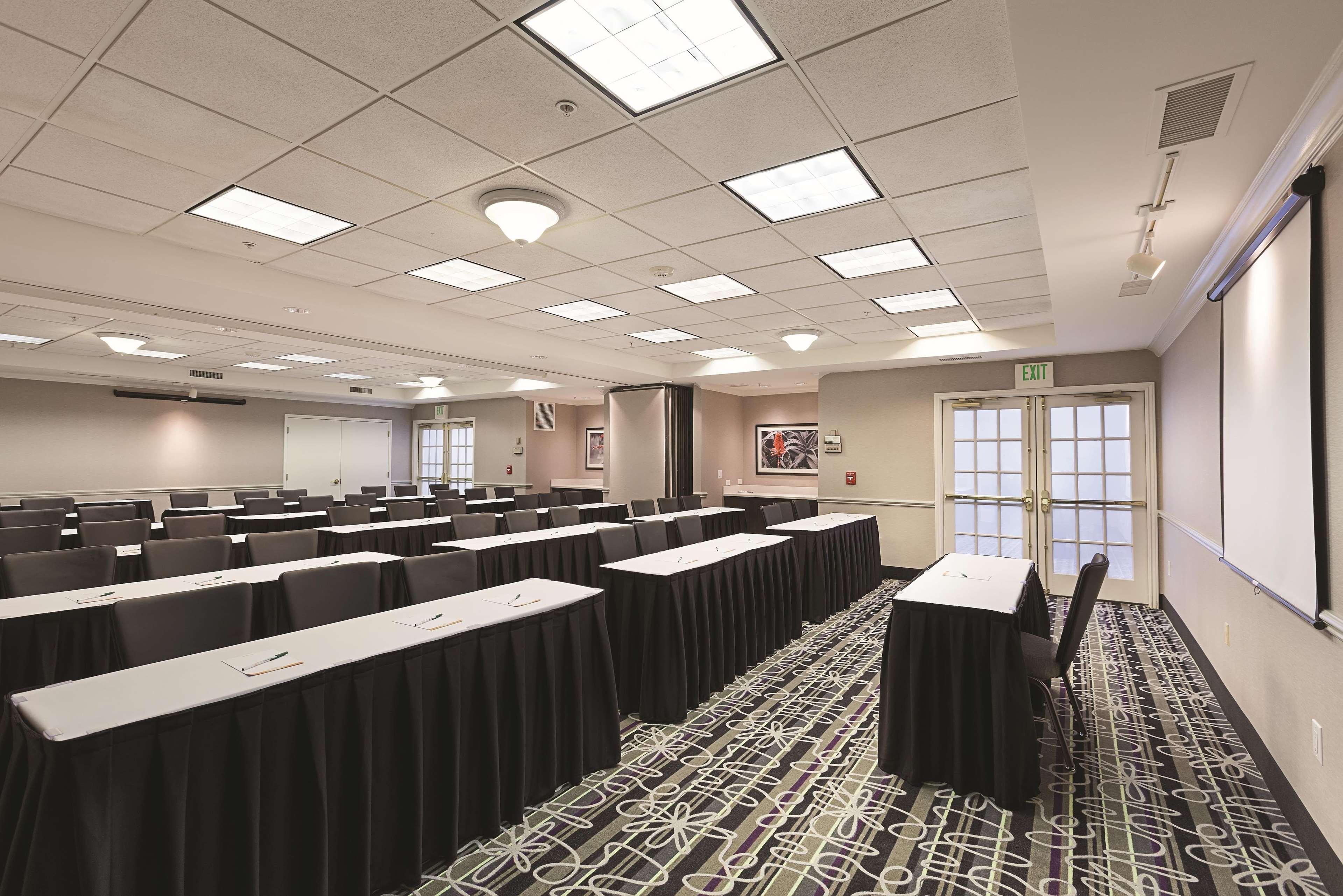 Hotel La Quinta By Wyndham Raleigh Durham Intl Ap 3*
