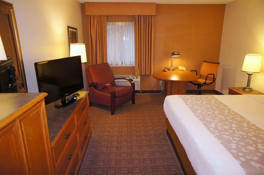 La Quinta By Wyndham Raleigh Durham Intl Ap Hotel 3*